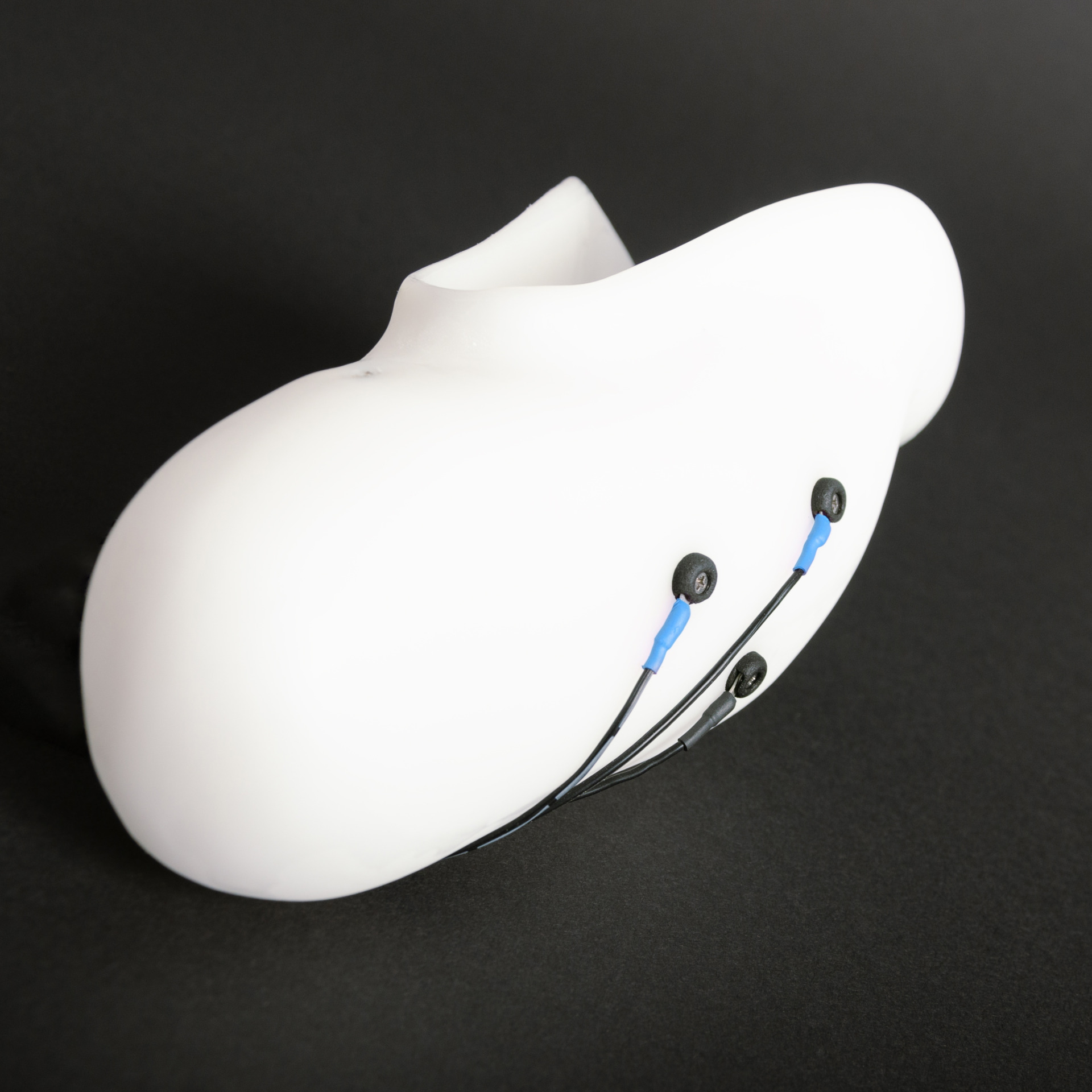 Myo/One ControlSeal™ Electrodes installed in socket